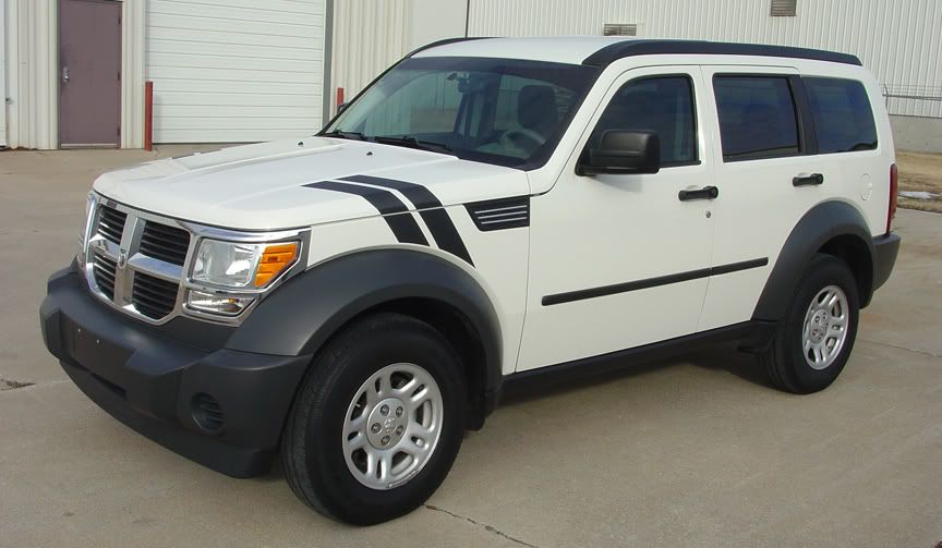 Gray hood strip dodge nitro Gray hood strip dodge nitro